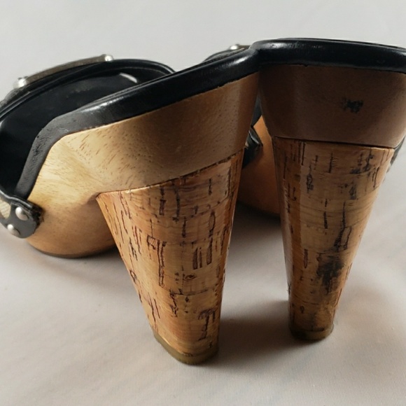 Coach Illisa Heels - Picture 4 of 6